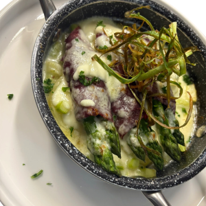 Asperges gratinées
